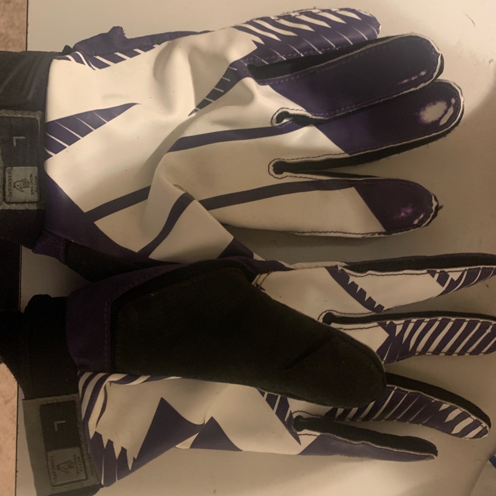 Gloves